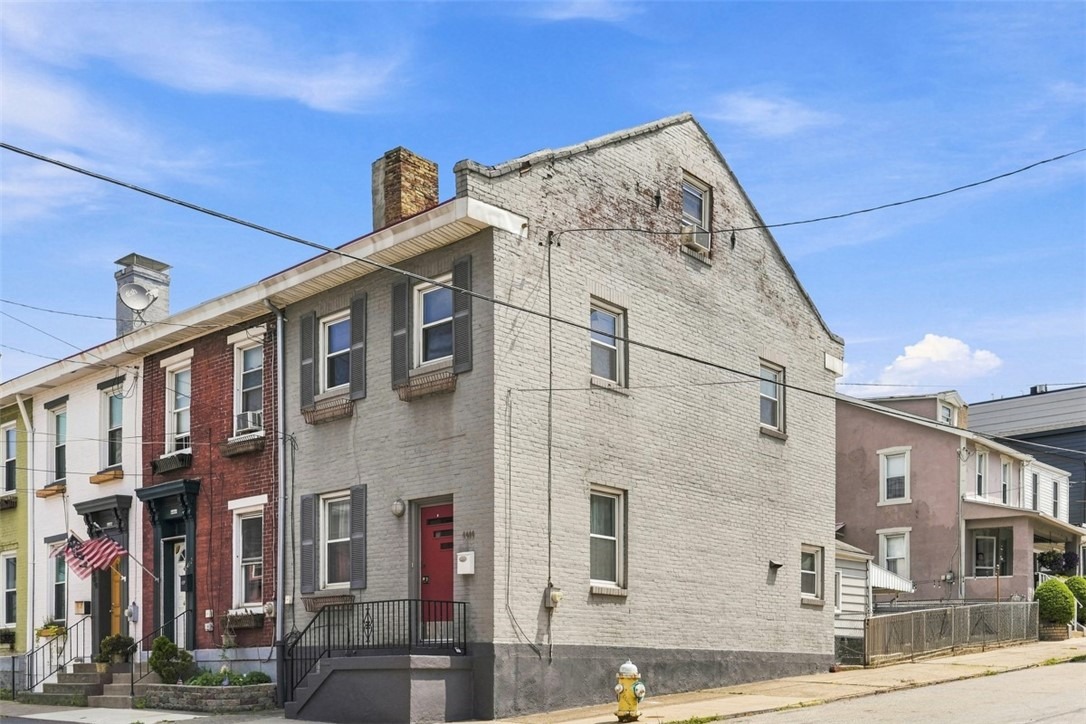 Davison St, Pittsburgh, PA 15201 #1