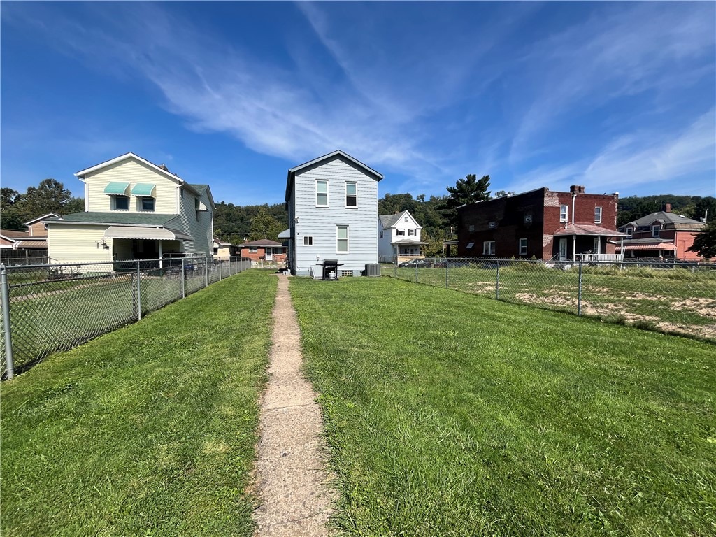 Pine St, Mckeesport, PA 15132 #1
