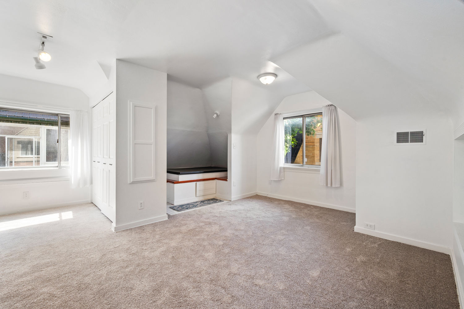 Negley Ave, Pittsburgh, PA 15206 #1