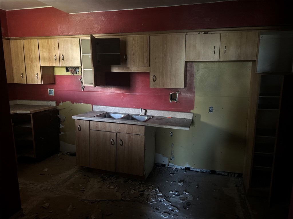 Wood St, Belle Vernon, PA 15012 #1