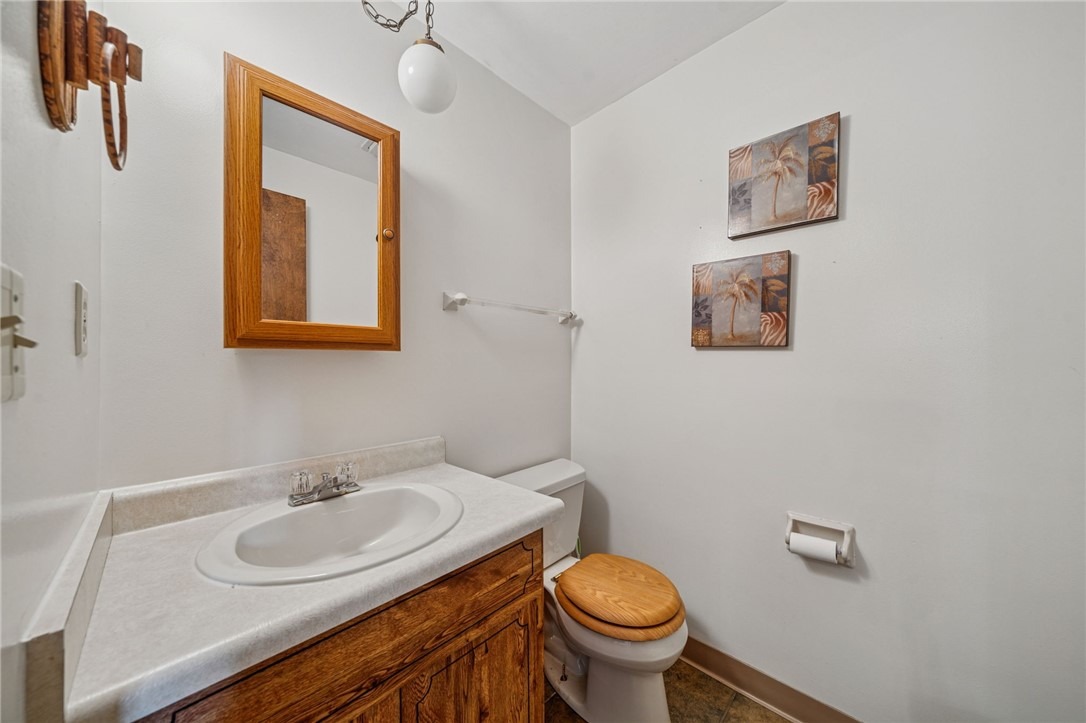 Roth Dr, Irwin, PA 15642 #1