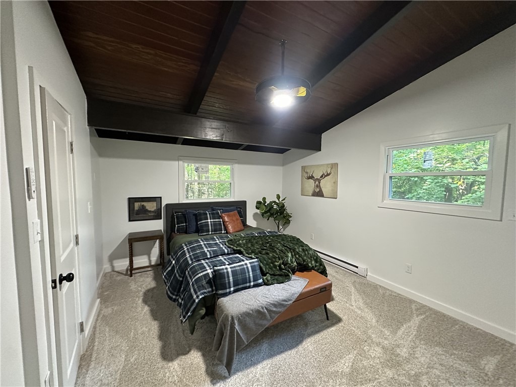 Maple Rd, Acme, PA 15610