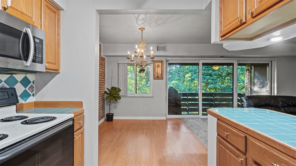 Sanlin Dr, Coraopolis, PA 15108 #1