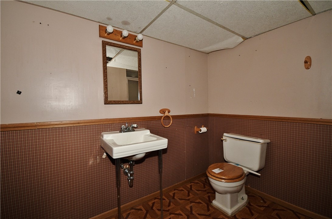 Reel Ave, Pittsburgh, PA 15237