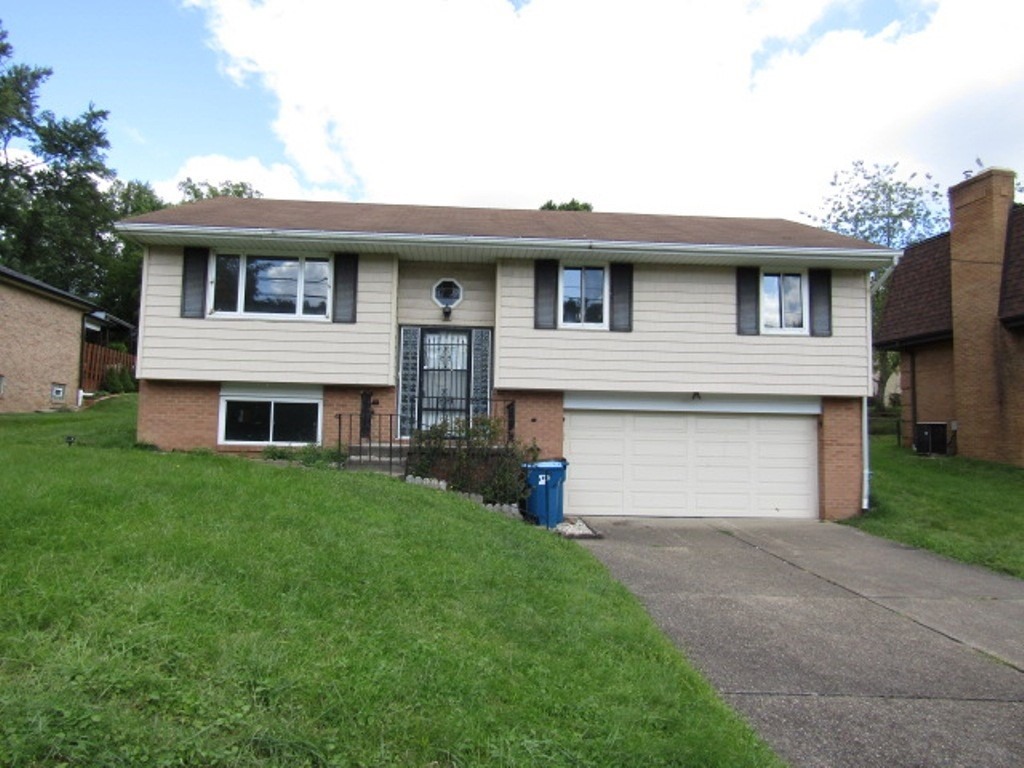 Hulton Rd, Verona, PA 15147