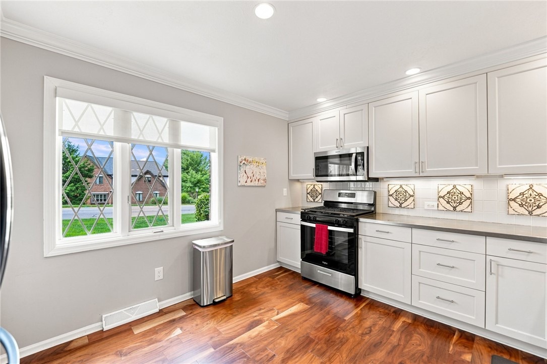 Stone Mansion Dr, Sewickley, PA 15143