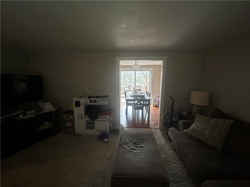 Julie Dr, South Park, PA 15129