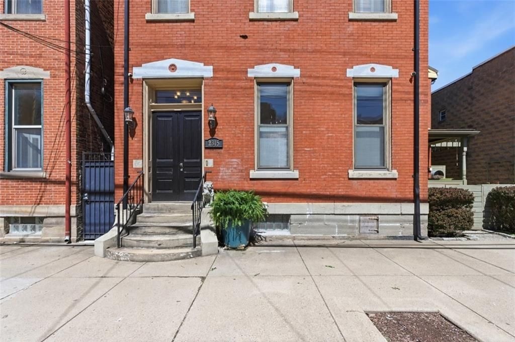 Sarah St, Pittsburgh, PA 15203 #1