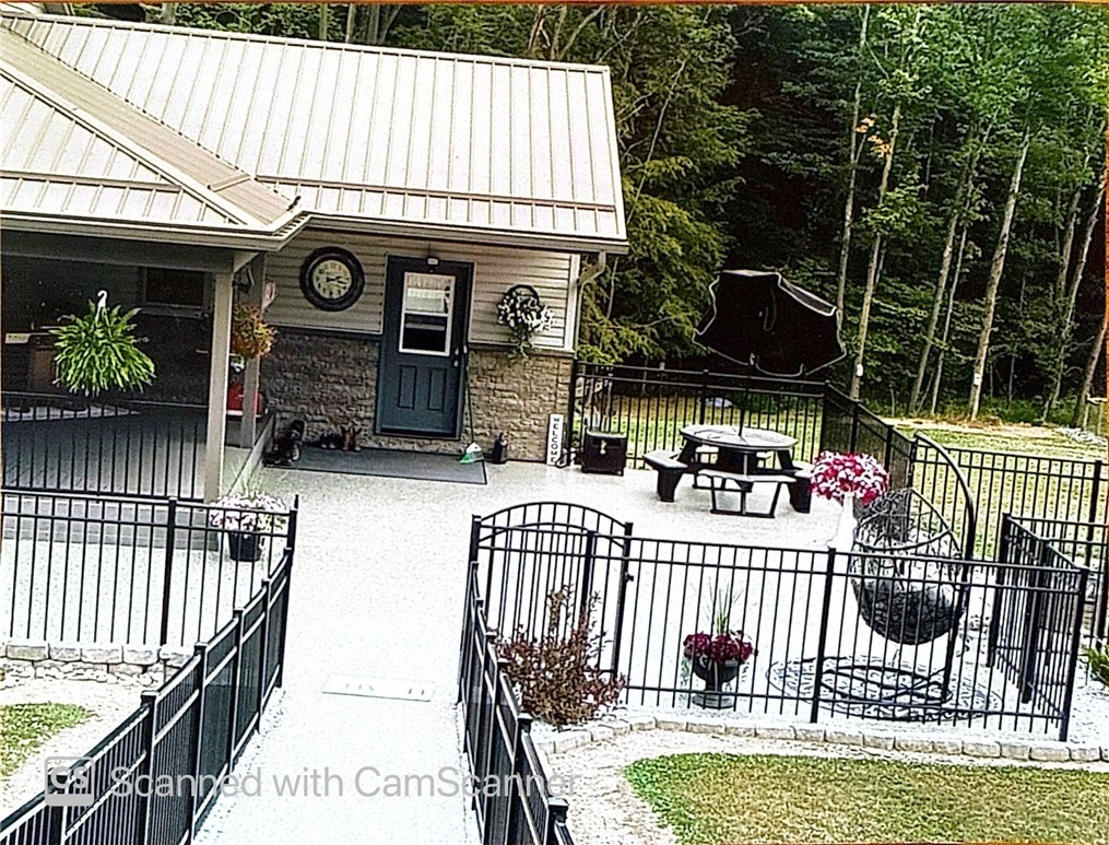 Josh Dr, Glen Campbell, PA 15742 #1