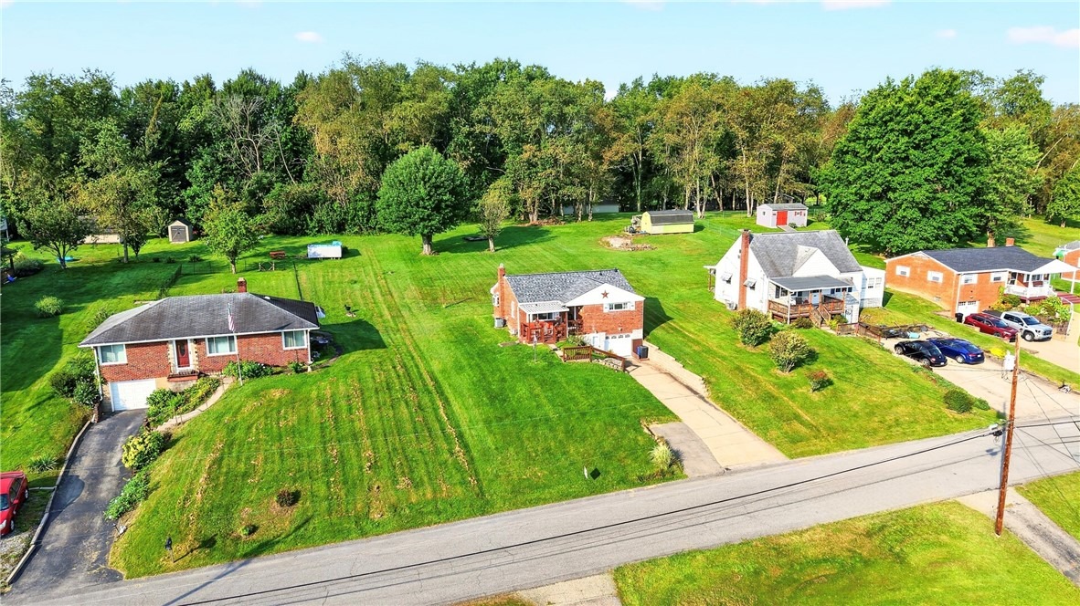 Lacock St, Washington, PA 15301