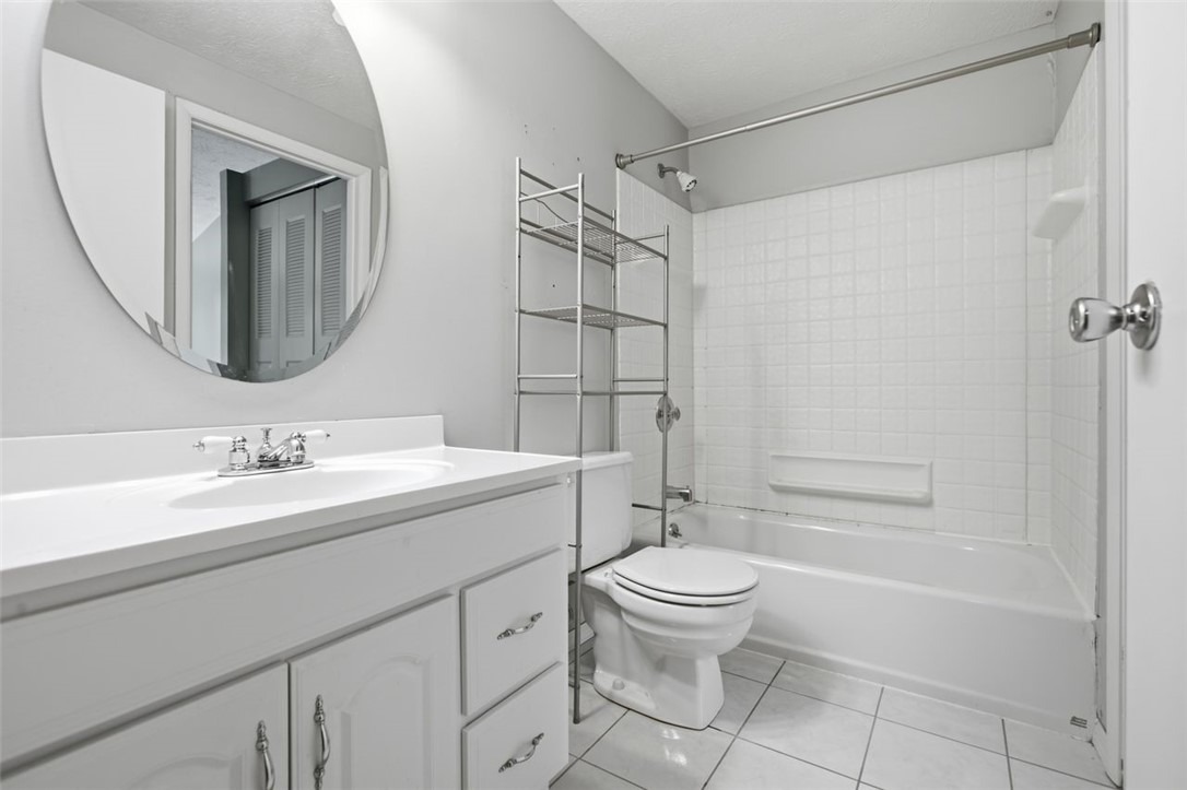 Saxonwald Ln, Pittsburgh, PA 15234 #1