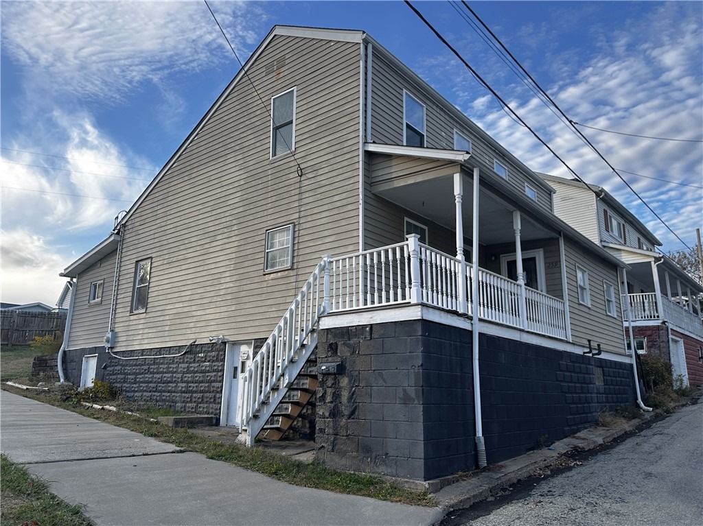 High St, Mount Pleasant, PA 15666