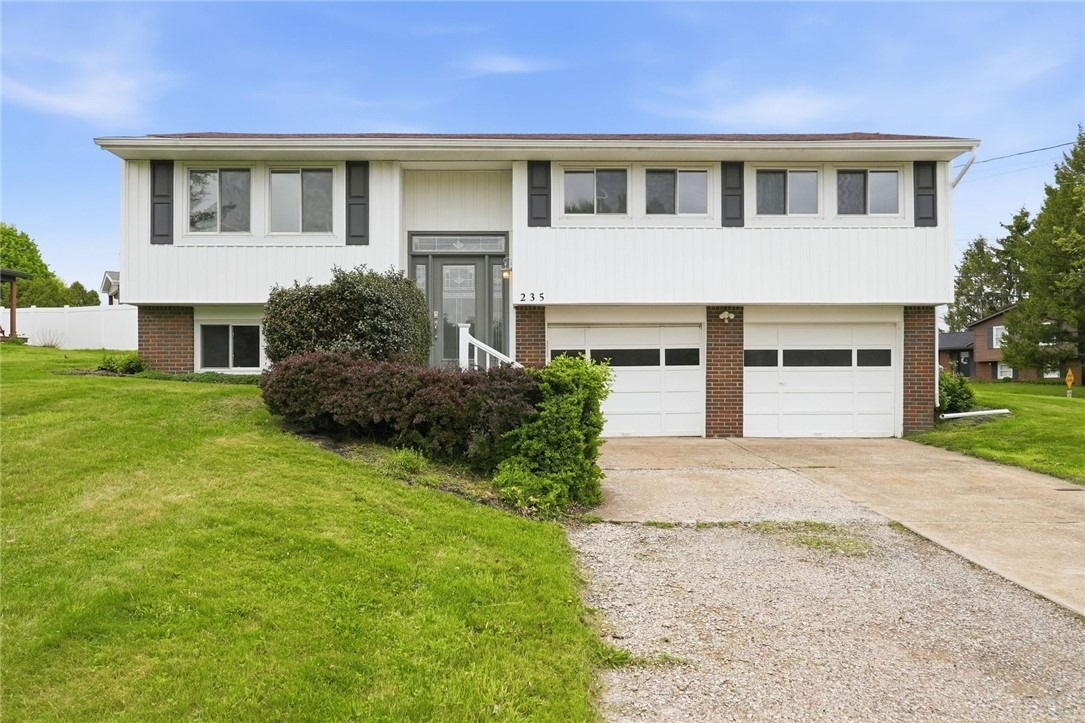 Princeton Dr, Aliquippa, PA 15001 #1