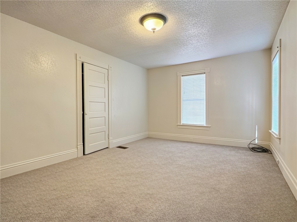 Houston St, Washington, PA 15301 #1