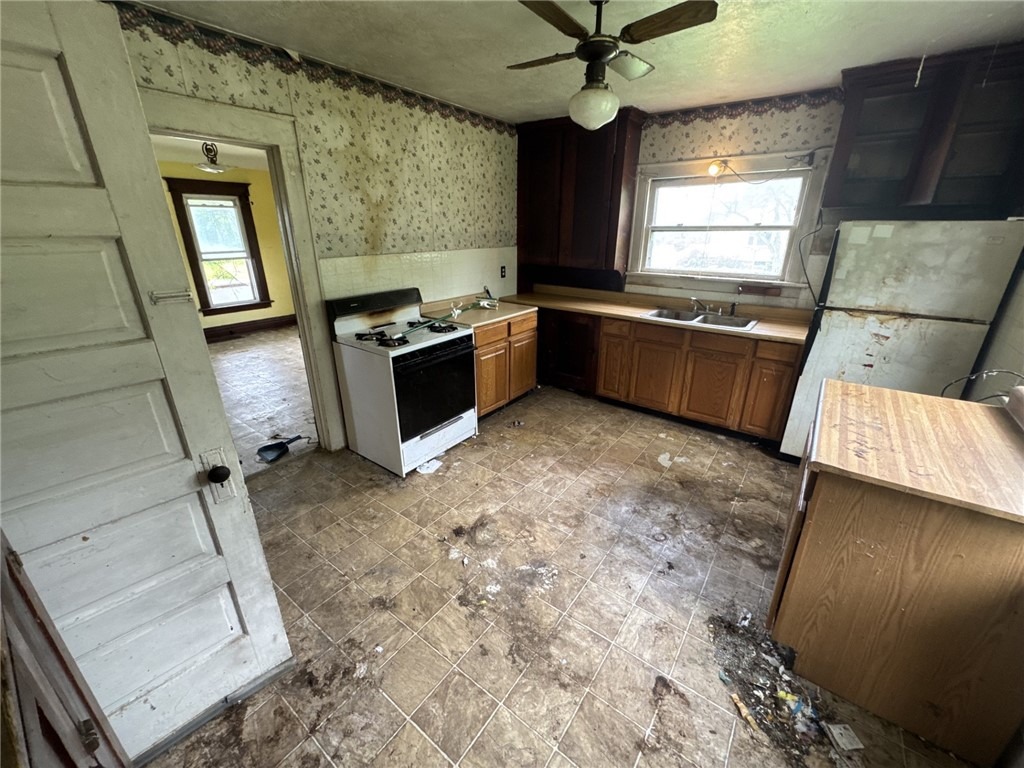 Meadville St, Cranesville, PA 16410 #1
