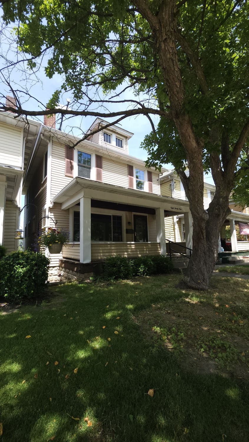 7th Ave, Coraopolis, PA 15108
