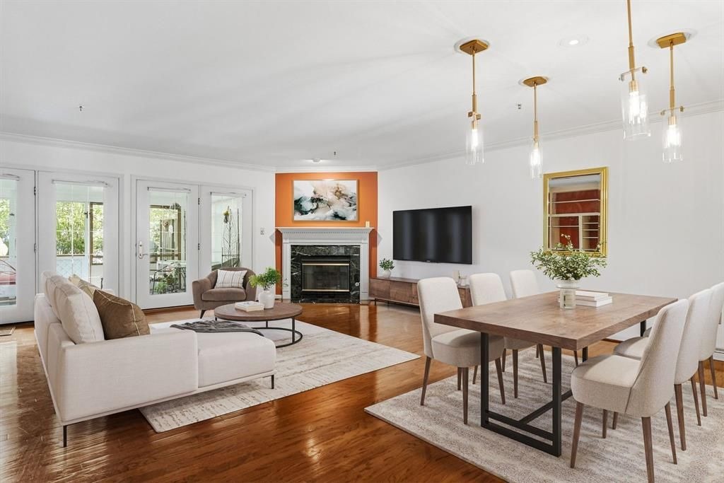 Merion Dr, Pittsburgh, PA 15228