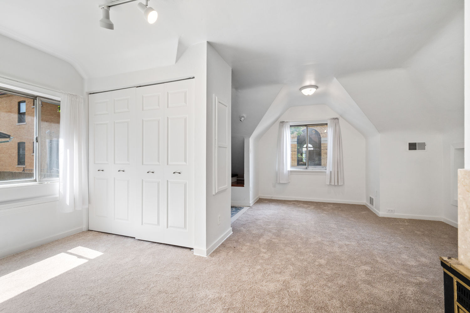 Negley Ave, Pittsburgh, PA 15206