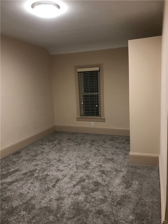 4th Ave, Coraopolis, PA 15108