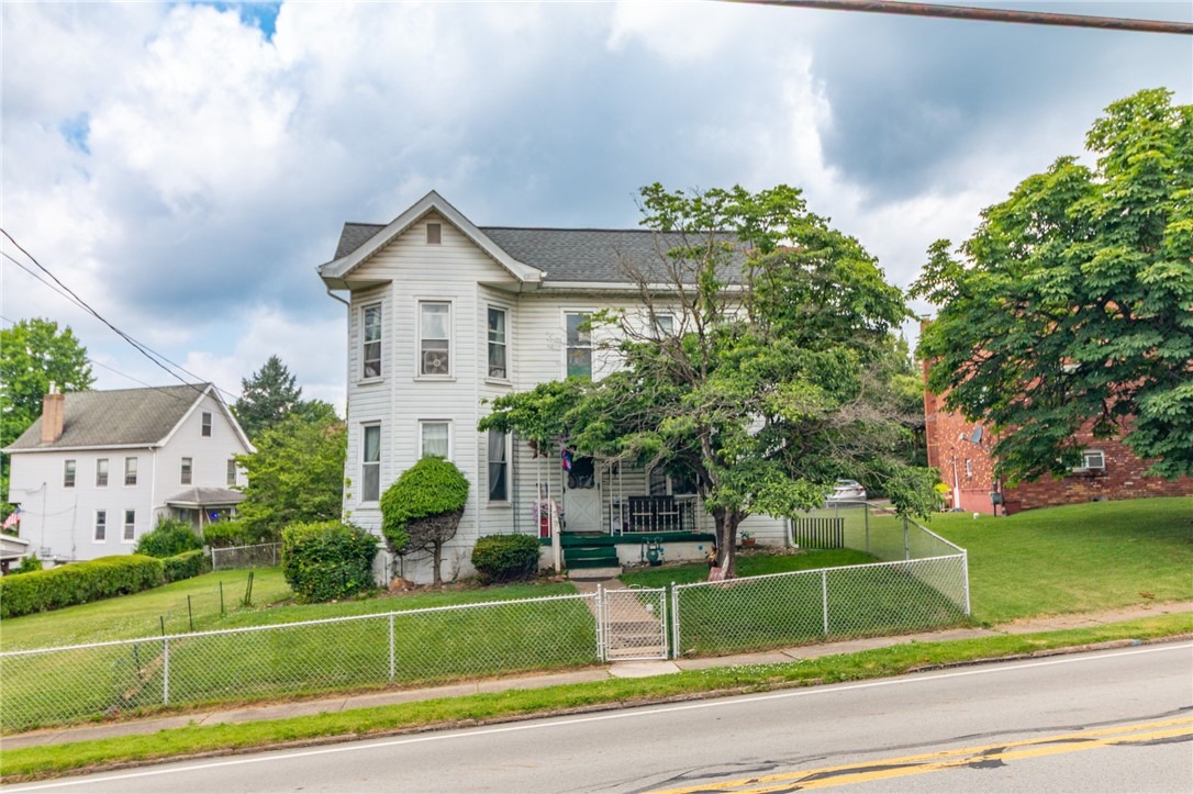 Newton St, Greensburg, PA 15601