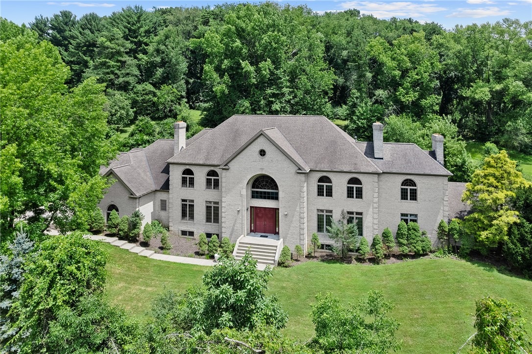 Fox Chapel Rd, Pittsburgh, PA 15238