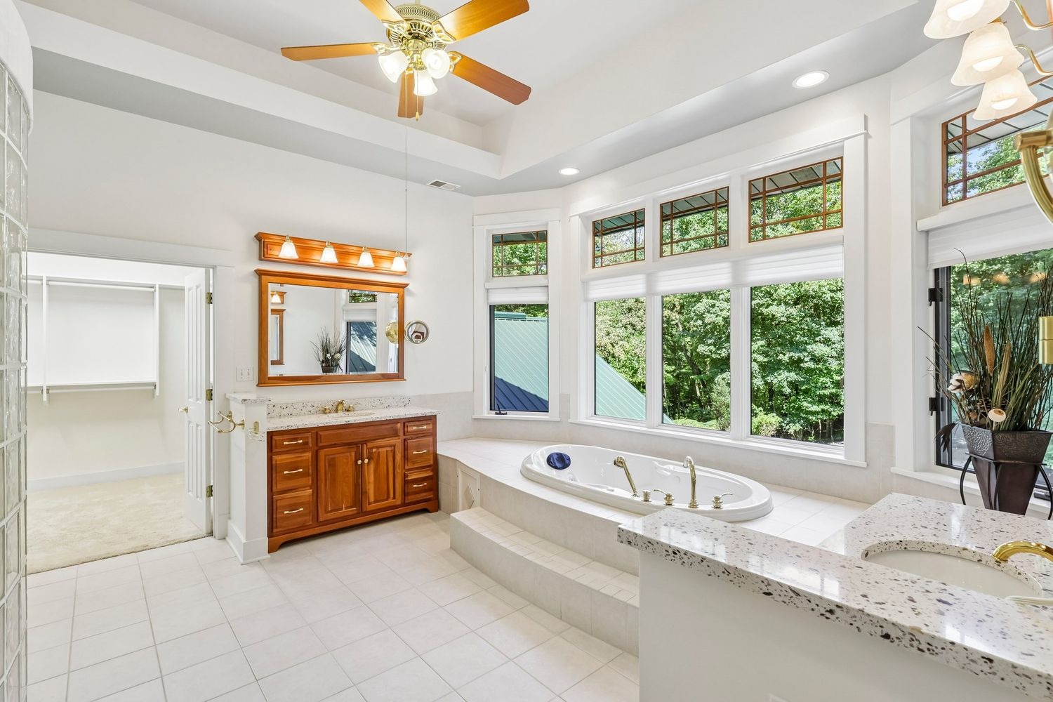 Twin Oaks Ln, Trafford, PA 15085 #1