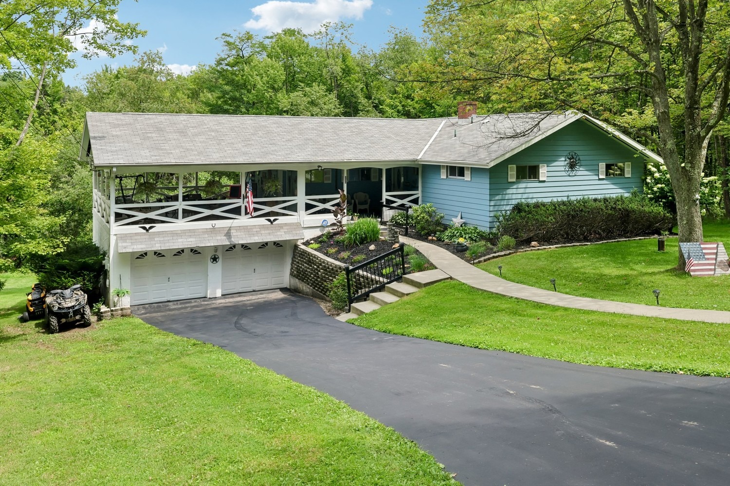 Stoup Rd, Mars, PA 16046
