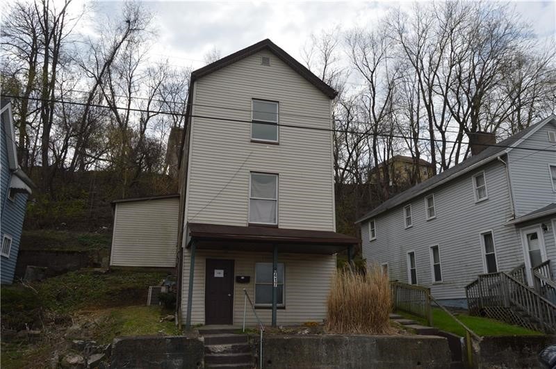 Shadyside St, New Castle, PA 16101
