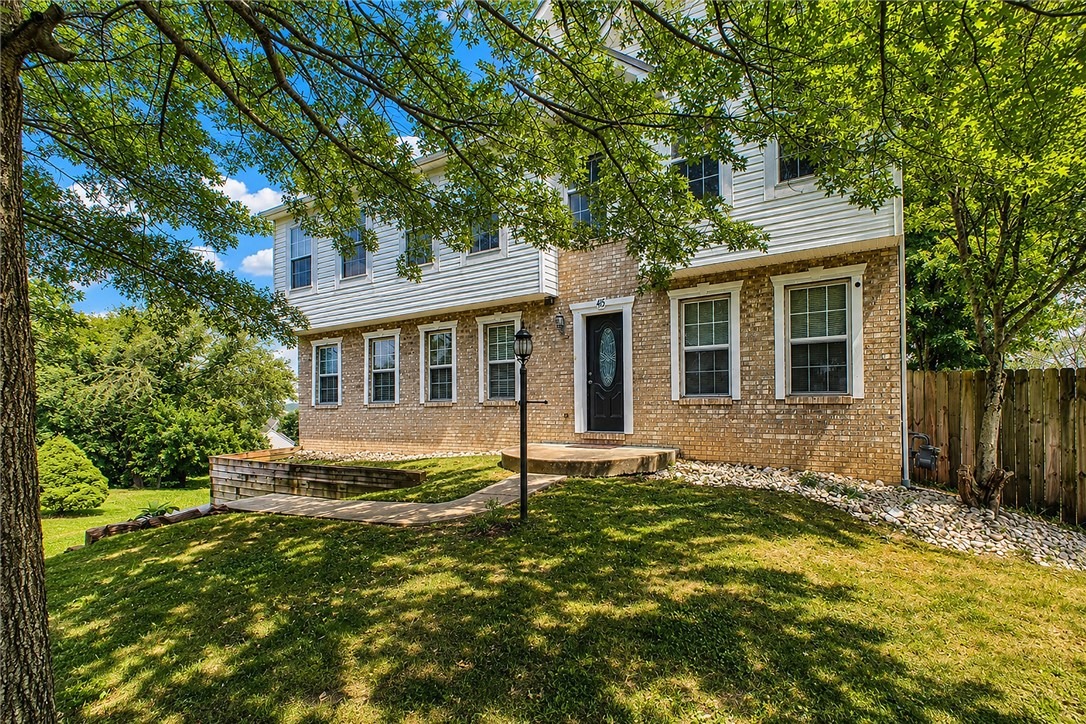 Crossbow Dr, New Stanton, PA 15672