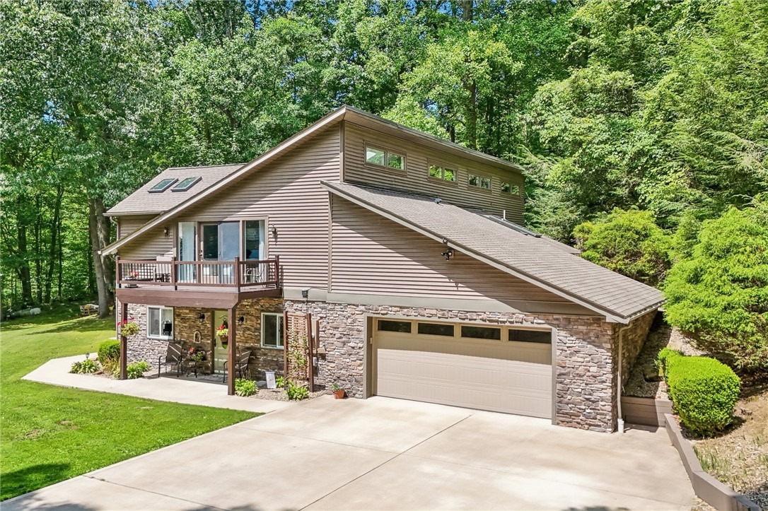 Davis Rd, Ellwood City, PA 16117 #1