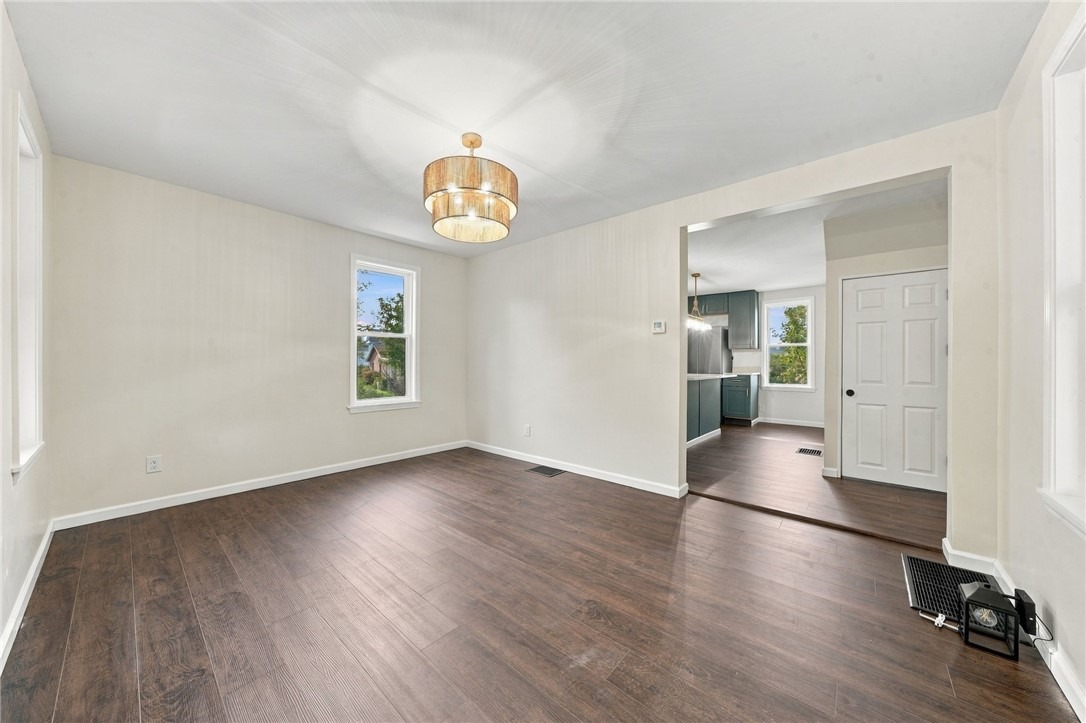 Market St, Ligonier, PA 15658