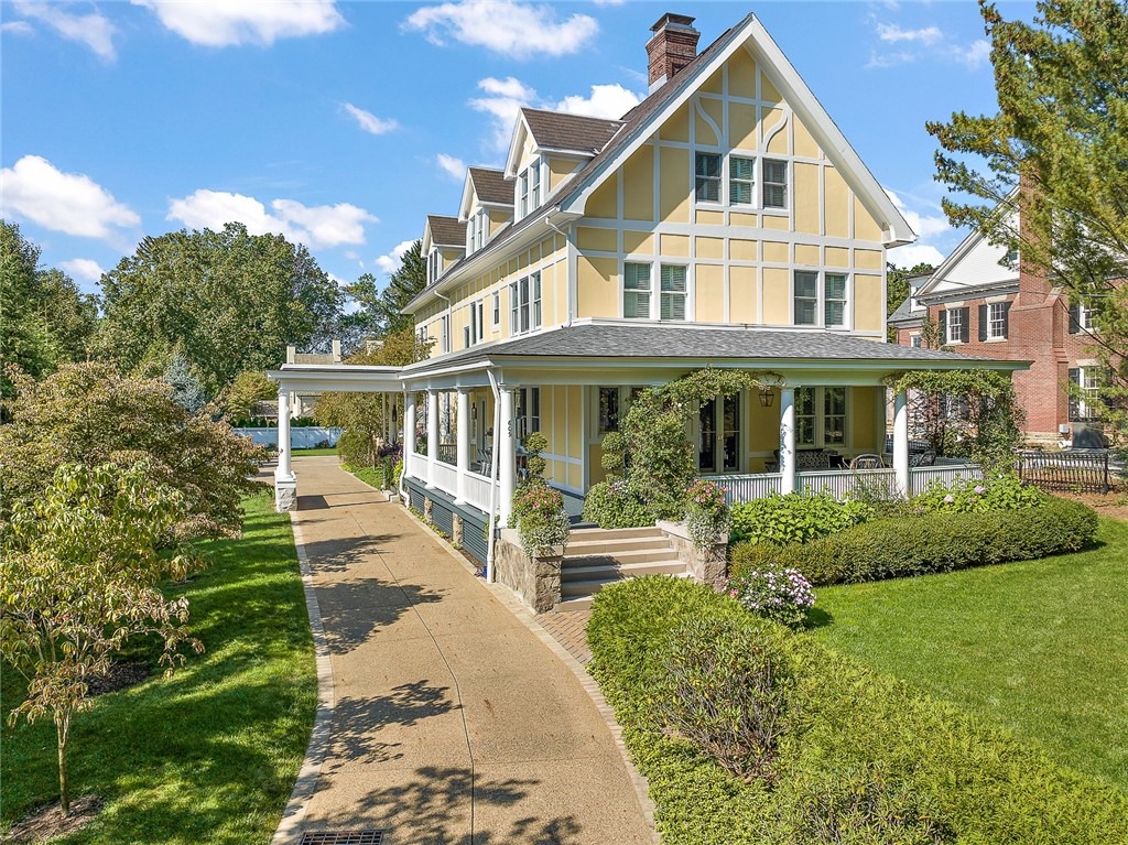 Academy Ave, Sewickley, PA 15143