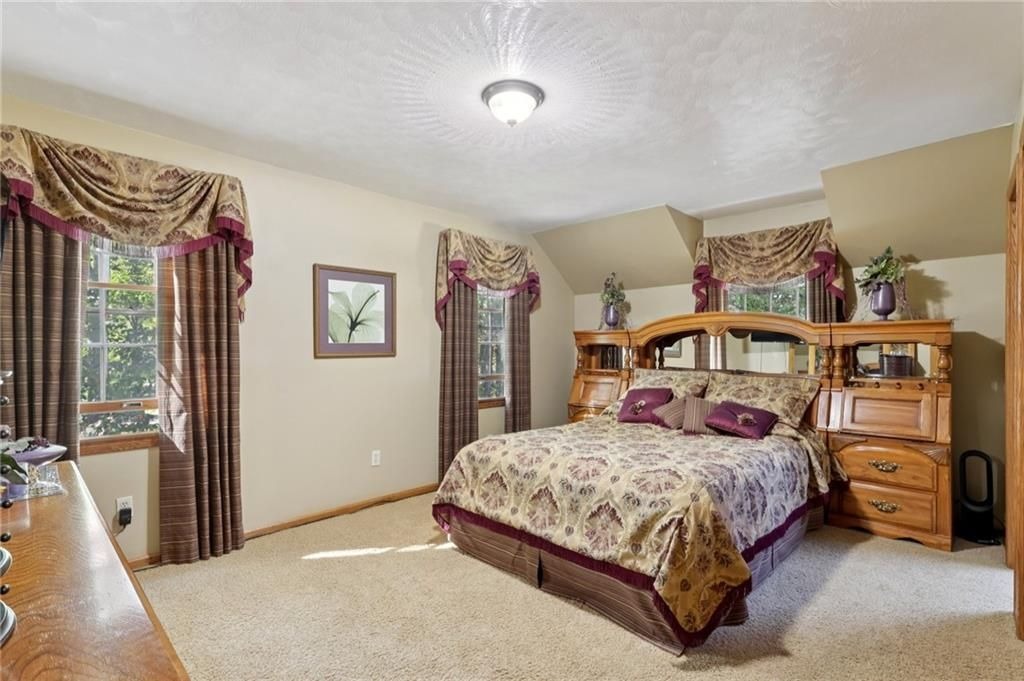 Mitchell Rd, New Castle, PA 16105