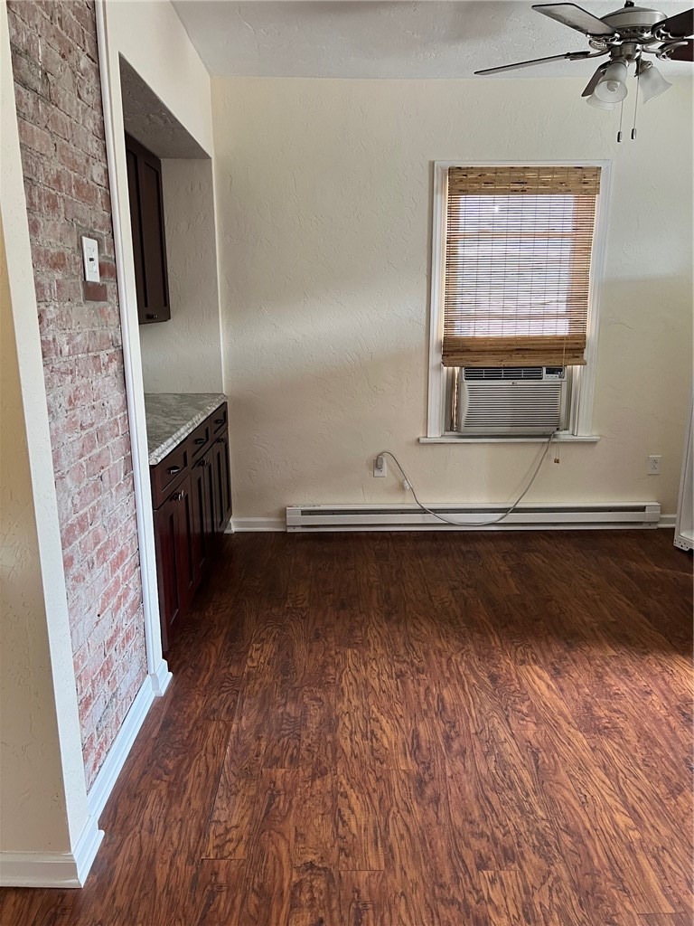 Maiden St, Washington, PA 15301