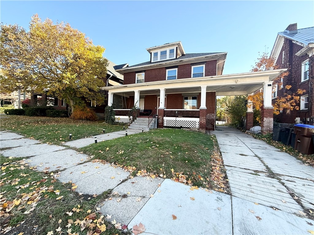 Euclid Ave, Sharon, PA 16146
