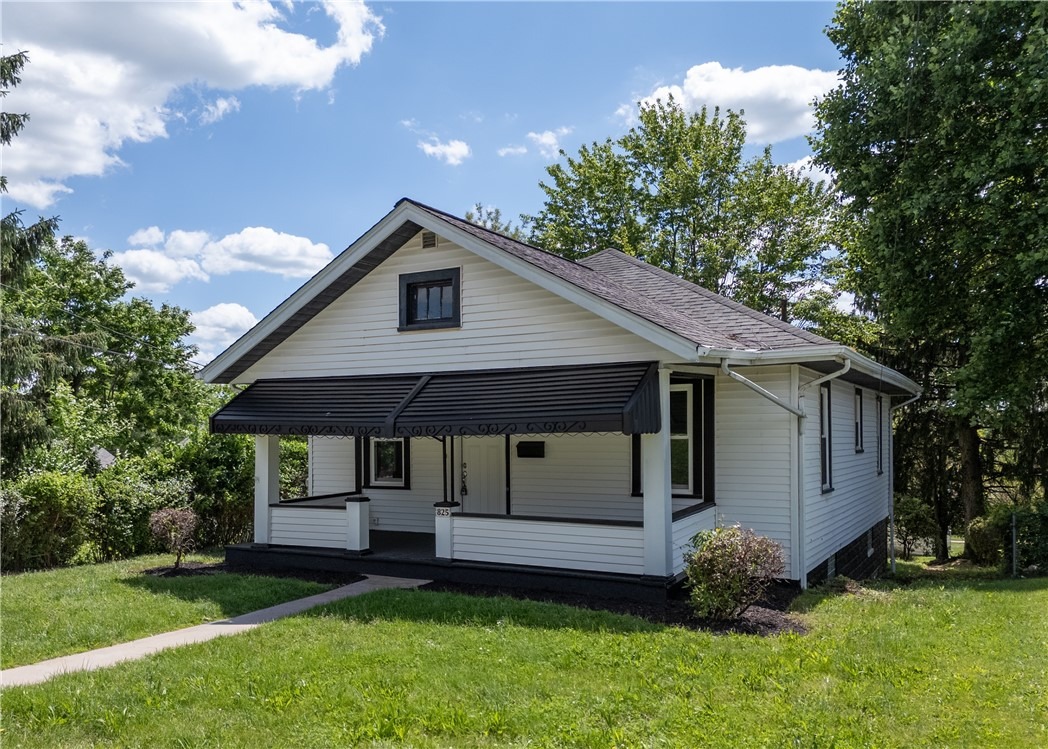 Donnan Ave, Washington, PA 15301