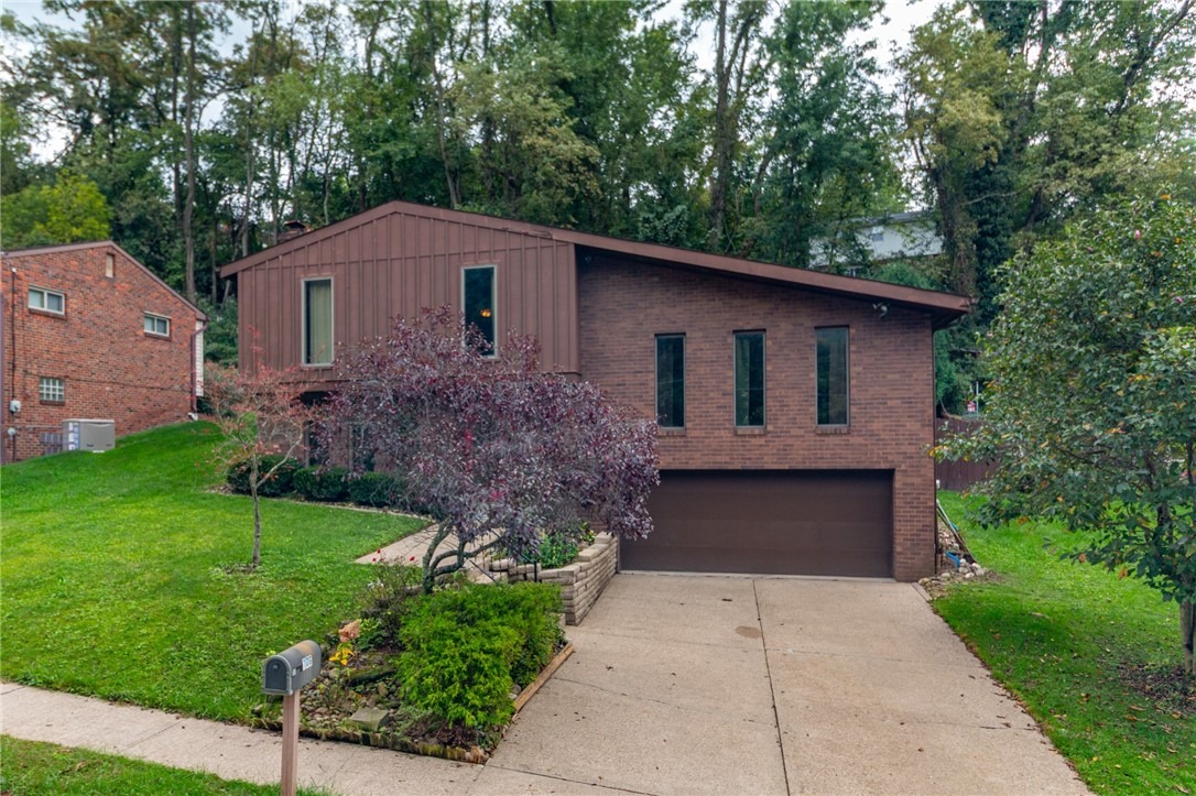 Larchwood Dr, Turtle Creek, PA 15145 #1