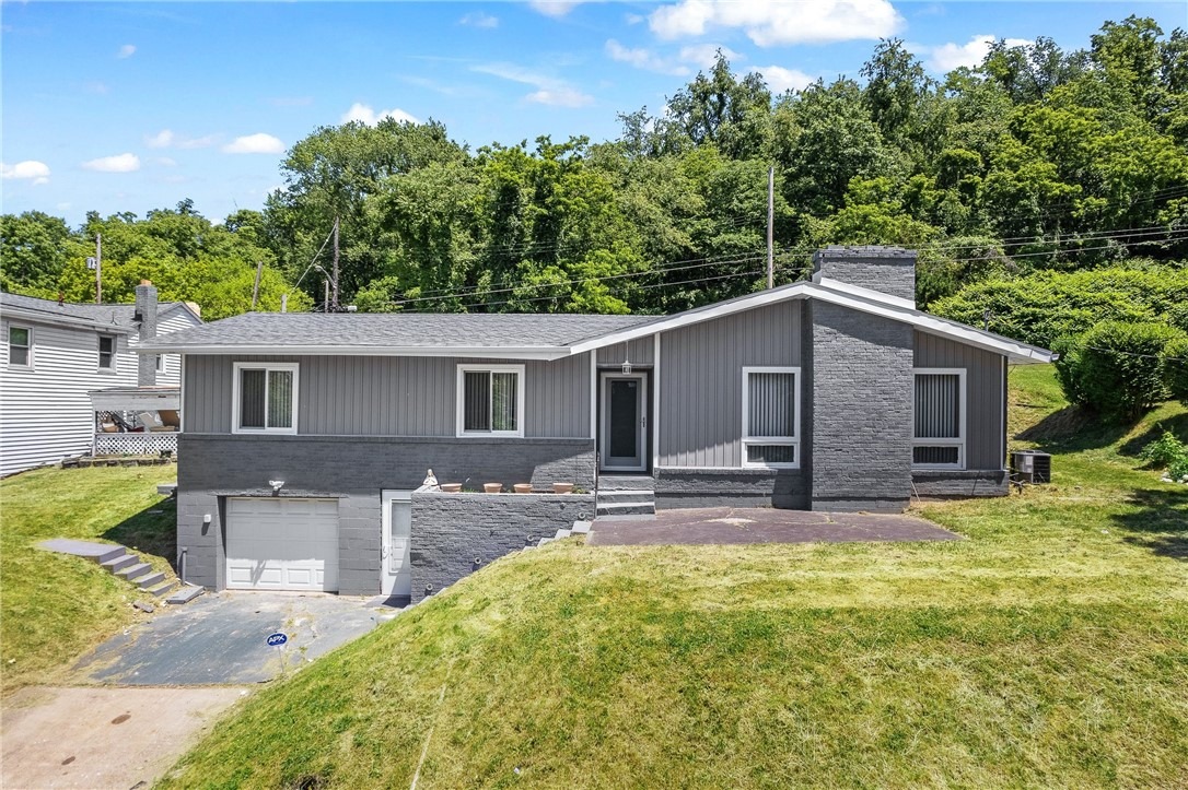 Columbia Ave, Penn Hills, PA 15235