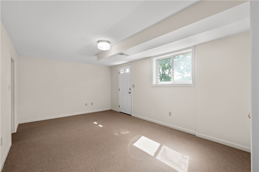 Santa Fe Dr, Bethel Park, PA 15102
