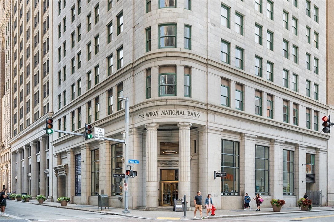 4th Ave, Pittsburgh, PA 15222