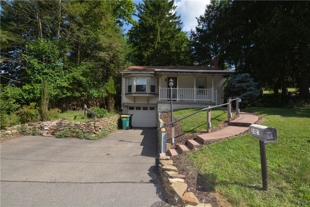 Hampton Ave, Allison Park, PA 15101 #1