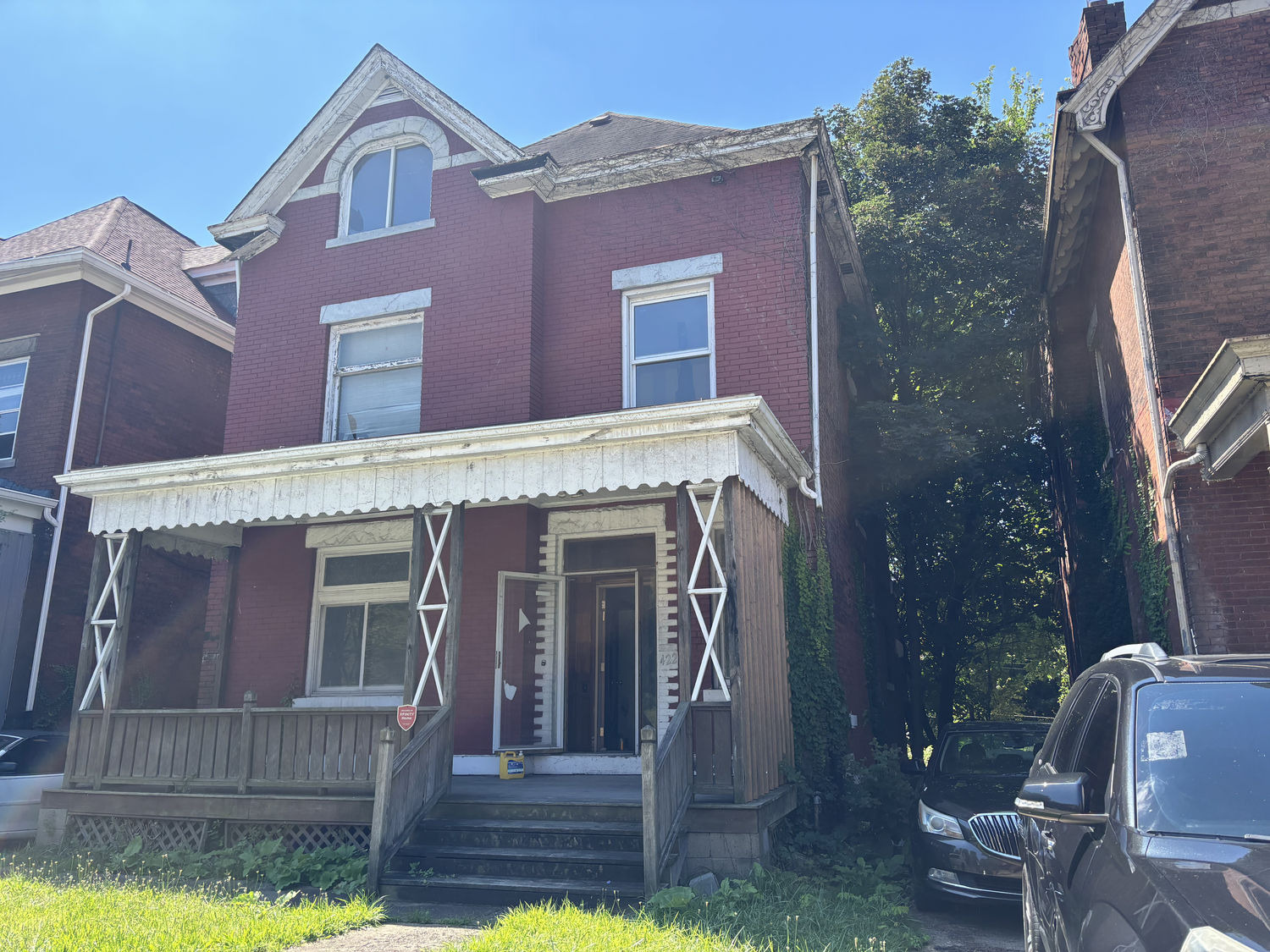Charles St, Pittsburgh, PA 15210 #1