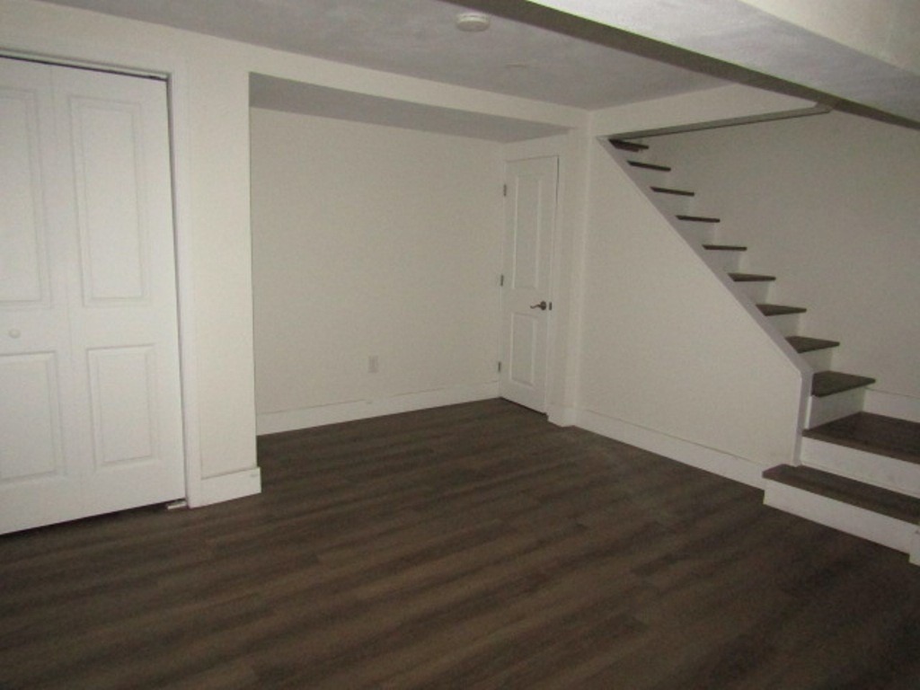 Locust Ave, Washington, PA 15301