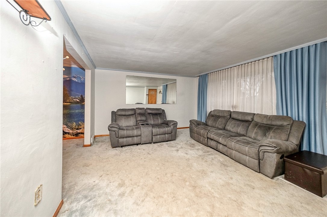 Regency Dr, Pittsburgh, PA 15239