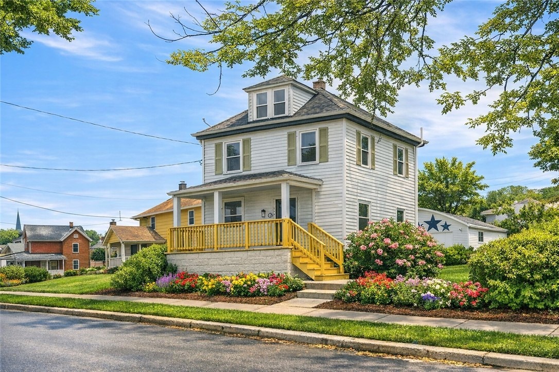 Steck St, Greensburg, PA 15601