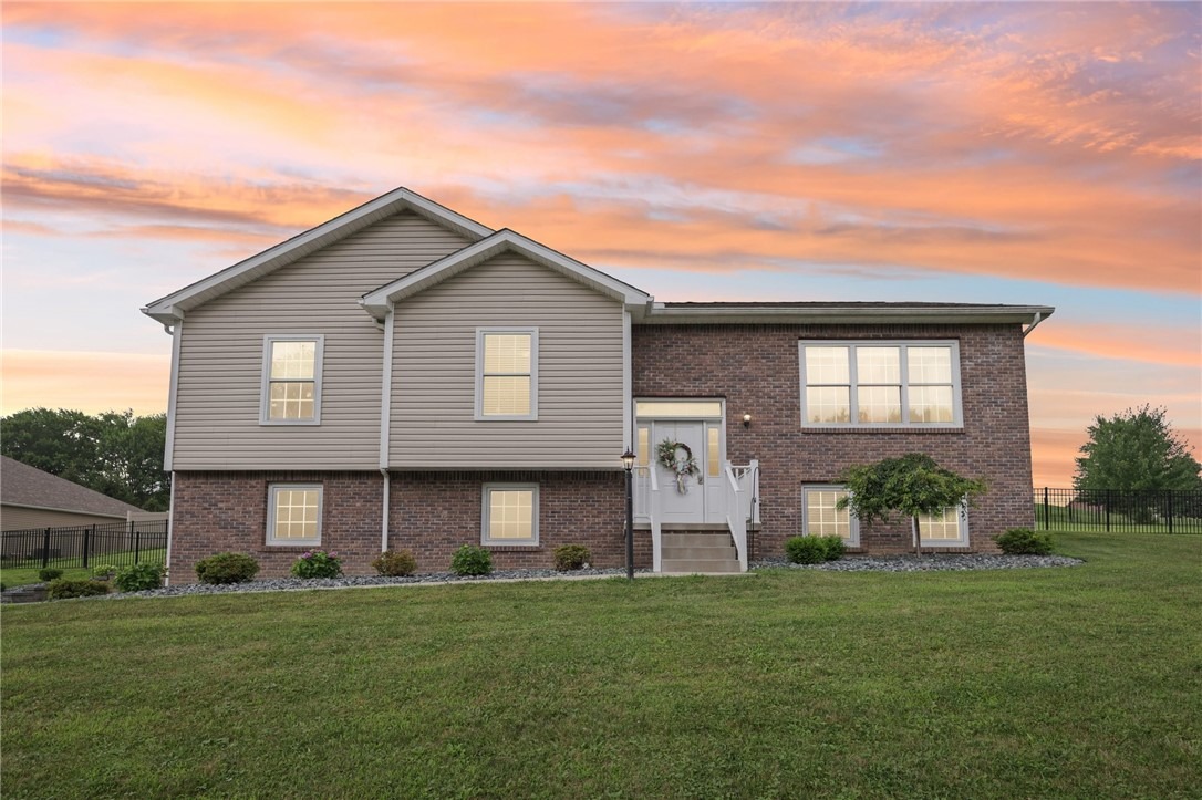 Weathervane Dr, Slippery Rock, PA 16057