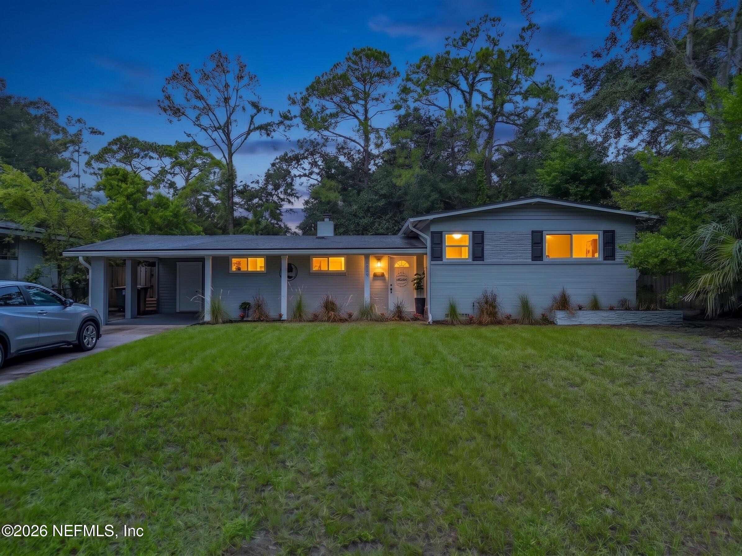 Poinciana Ave, Jacksonville, FL 32217