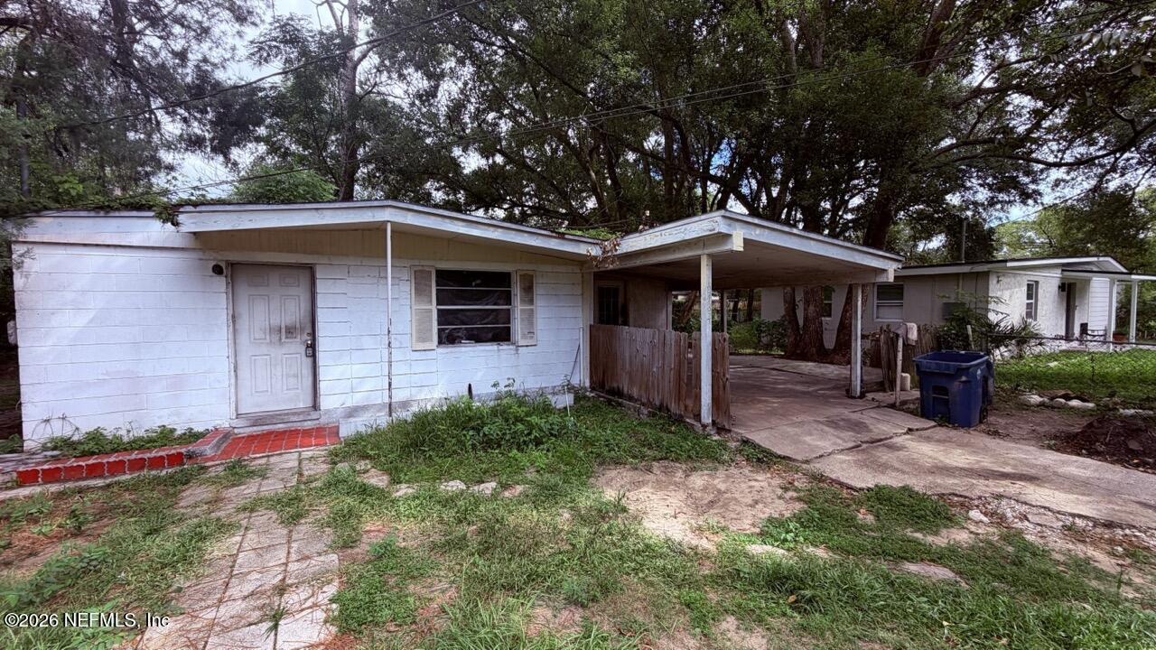 Pinehurst Dr, Jacksonville, FL 32218