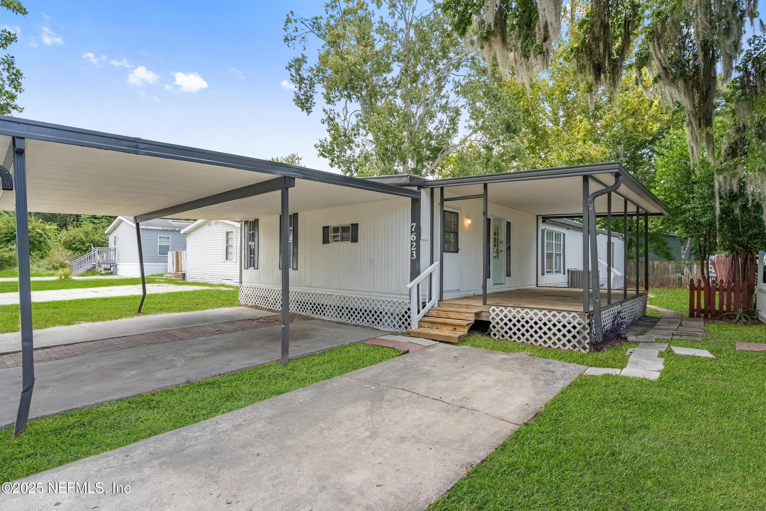 Sunwood Dr, Jacksonville, FL 32256