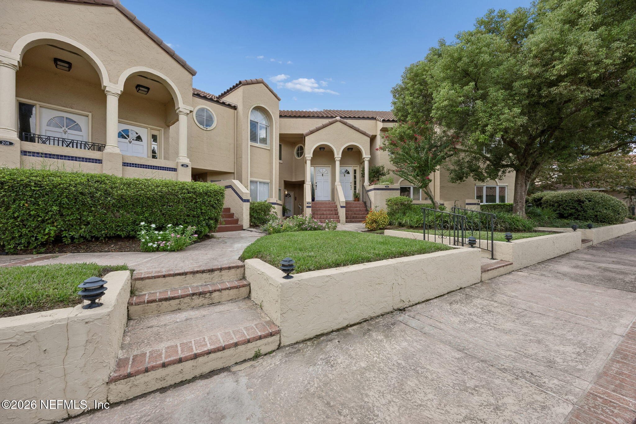 Lavista Cir, Jacksonville, FL 32217